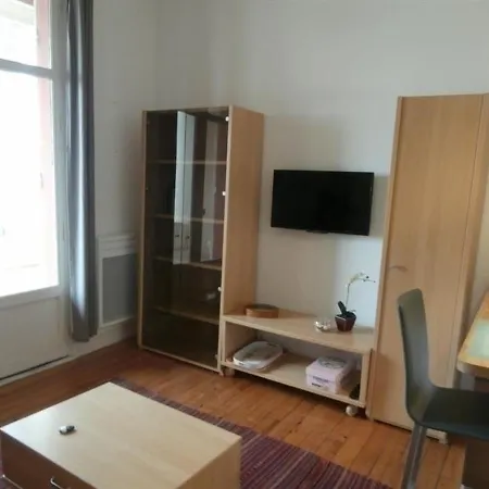 Apartment T2 *